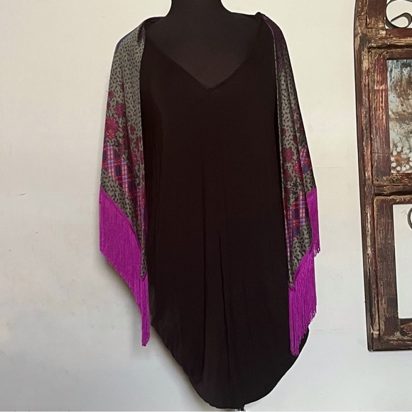 RAMPAGE blouse and poncho - Picture 4 of 16